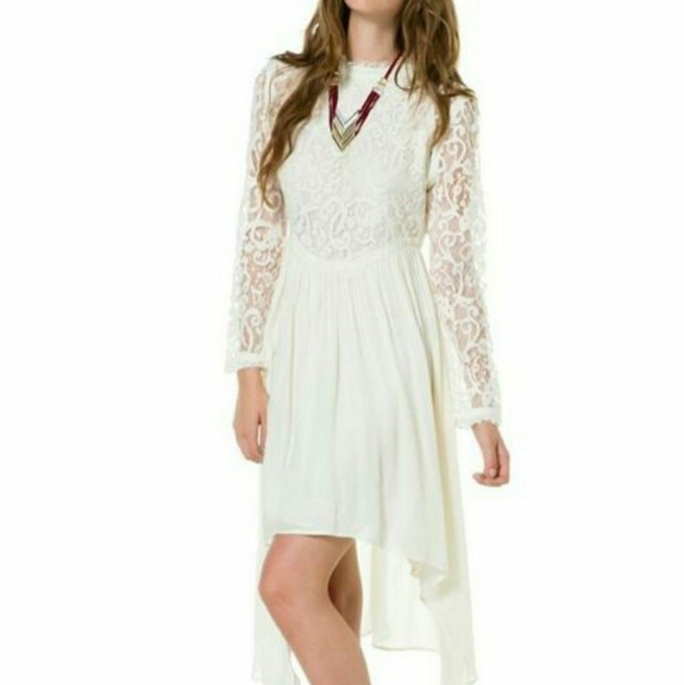 Ivory Lace Dress - Picture 5 of 5